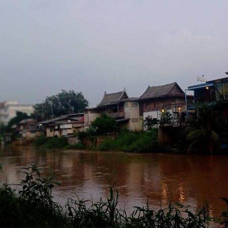 Baan Mae Khian Riverside Homestay Phra Nakhon Si Ayutthaya Luaran gambar