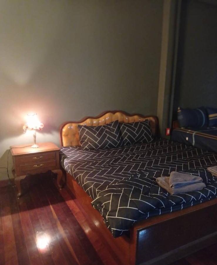 Baan Mae Khian Riverside Homestay Phra Nakhon Si Ayutthaya Luaran gambar